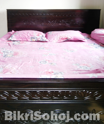 Bed for sale (6×7 feet)